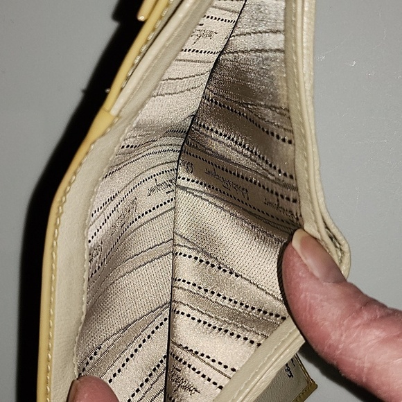 Salvatore Ferragamo wallet - Picture 9 of 13